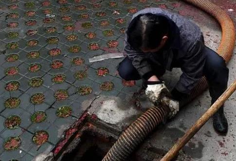 银川宁东区高压清洗管道公司分享下为什么要高压清洗板换